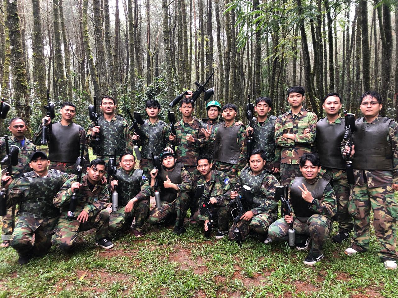 Foto Sedang Kegiatan Paintball